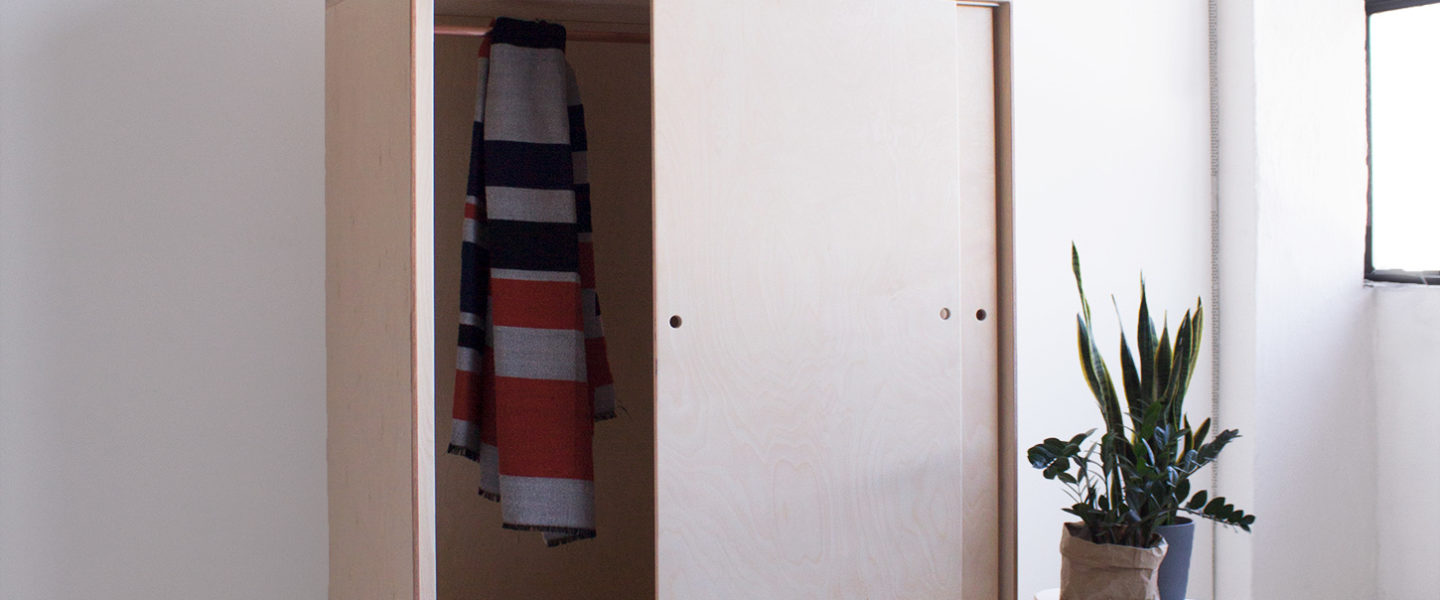 wood republic drewniana szafa przesuwna ze sklejki do sypialni