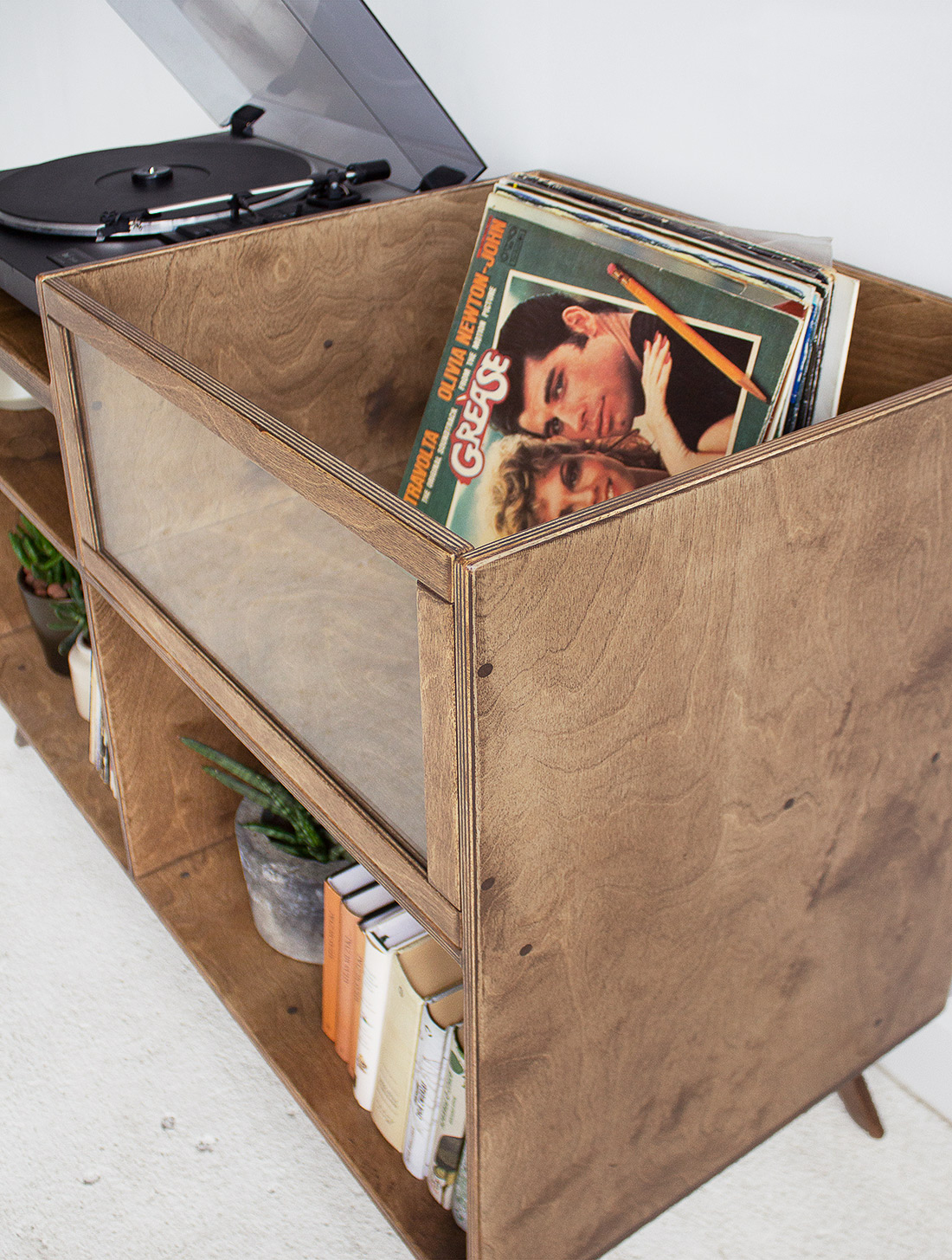 komoda na gramofon szafka pod gramofon szafka na gramofon szafka na winyle szafka na vinyle stolik pod sprzęt hifi szafka rtv na metalowym stelażu szafka rtv winyle szafka rtv vinyle komoda audio meble na wymiar stoliki audio hi end szafka audiofilska szafka na płyty winylowe regał na winyle regał na vinyle regał na płyty regał na płyty winylowe regał na płyty vinylowe regał audiofilski mocny regał mocne meble porządne meble na winyle porządny regał porządne regały regał na ciężkie rzeczy meble na ciężkie rzeczy szuflady na winyle szuflady na vinyle szuflady na płyty vinylowe szuflady na płyty winylowe komoda na winyle komoda na vinyle witryna na winyle witryna na vinyle komoda na płyty winylowe komoda na płyty vinylowe witryna na płyty winylowe witryna na płyty vinylowe komoda na sprzęt hi-fi komoda na sprzęt hifi