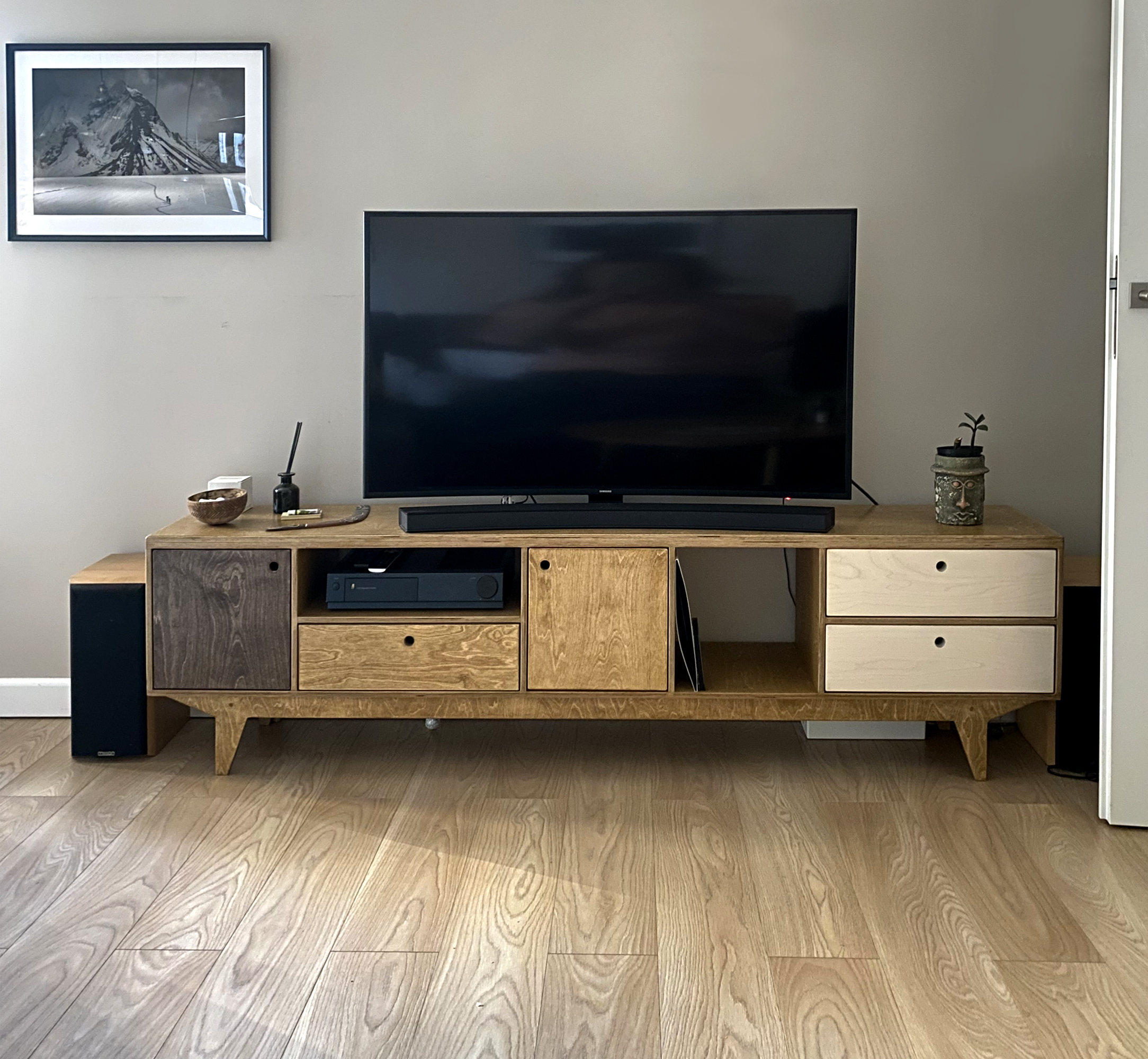 komoda na gramofon szafka pod gramofon szafka na gramofon szafka na winyle szafka na vinyle stolik pod sprzęt hifi szafka rtv na metalowym stelażu szafka rtv winyle szafka rtv vinyle komoda audio meble na wymiar stoliki audio hi end szafka audiofilska szafka na płyty winylowe regał na winyle regał na vinyle regał na płyty regał na płyty winylowe regał na płyty vinylowe regał audiofilski mocny regał mocne meble porządne meble na winyle porządny regał porządne regały regał na ciężkie rzeczy meble na ciężkie rzeczy szuflady na winyle szuflady na vinyle szuflady na płyty vinylowe szuflady na płyty winylowe komoda na winyle komoda na vinyle witryna na winyle witryna na vinyle komoda na płyty winylowe komoda na płyty vinylowe witryna na płyty winylowe witryna na płyty vinylowe komoda na sprzęt hi-fi komoda na sprzęt hifi
